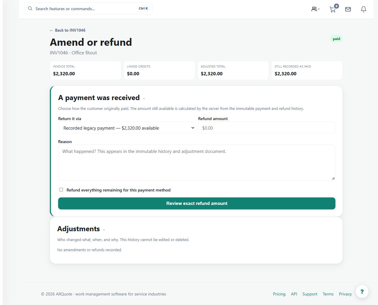 The paid invoice opens the amendment/refund chooser with its recorded payment balance. No refund has been submitted; review the exact amount, method and reason before confirming any return.